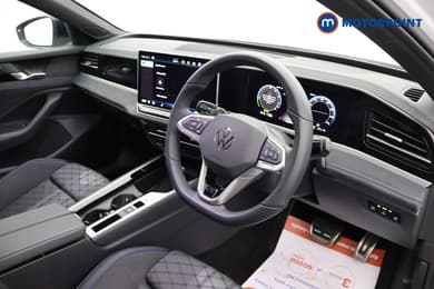 Volkswagen Passat R-Line Automatic Petrol Plug-In Hybrid Estate - Stock Number (1669007) - 14th supplementary image