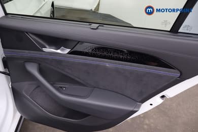 Volkswagen Passat R-Line Automatic Petrol Plug-In Hybrid Estate - Stock Number (1669007) - 19th supplementary image