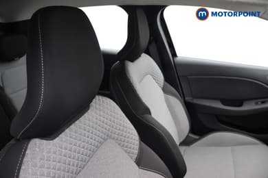 Renault Clio Evolution Manual Petrol Hatchback - Stock Number (1669874) - 17th supplementary image