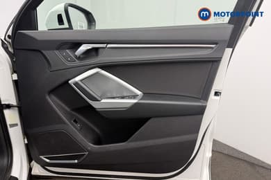 Audi Q3 Sport Manual Petrol SUV - Stock Number (1661782) - 2nd supplementary image
