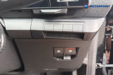Renault Megane E-Tech Techno Automatic Electric Hatchback - Stock Number (1665721) - 7th supplementary image