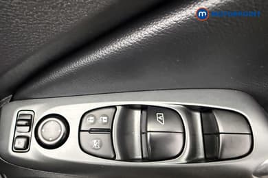 Nissan Juke Acenta Premium Automatic Petrol SUV - Stock Number (1667591) - 18th supplementary image