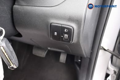 Hyundai I10 Advance Automatic Petrol Hatchback - Stock Number (1669698) - 22nd supplementary image