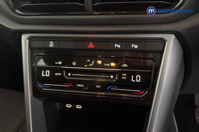 Volkswagen T-Roc Life Manual Petrol SUV - Stock Number (1664320) - 12th supplementary image
