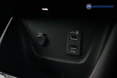 Vauxhall Crossland Ultimate Manual Diesel SUV - Stock Number (1665026) - 17th supplementary image