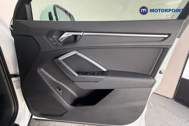Audi Q3 S Line Automatic Petrol SUV - Stock Number (1667506) - 19th supplementary image