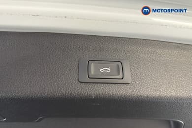 Audi Q3 S Line Automatic Petrol SUV - Stock Number (1667506) - 35th supplementary image