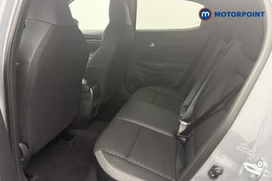 Nissan Juke N-Connecta Automatic Petrol SUV - Stock Number (1668007) - 5th supplementary image