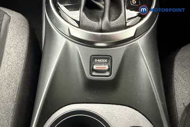 Nissan Juke N-Connecta Automatic Petrol SUV - Stock Number (1668007) - 17th supplementary image
