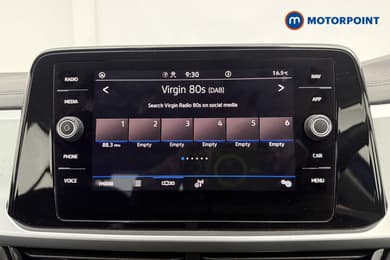 Volkswagen T-Roc Life Manual Petrol SUV - Stock Number (1669212) - 2nd supplementary image