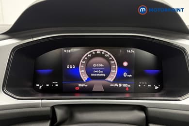 Volkswagen T-Roc Life Manual Petrol SUV - Stock Number (1669212) - 5th supplementary image