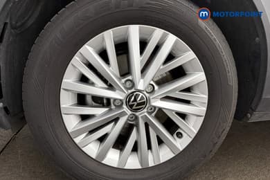 Volkswagen T-Roc Life Manual Petrol SUV - Stock Number (1669212) - 11th supplementary image