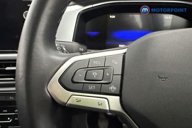 Volkswagen T-Roc Life Manual Petrol SUV - Stock Number (1669212) - 13th supplementary image