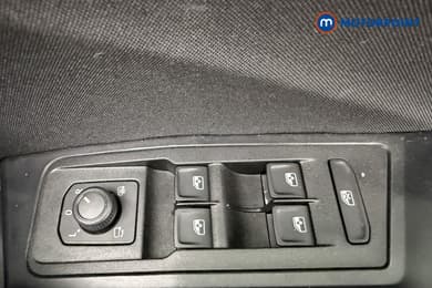 Volkswagen T-Roc Life Manual Petrol SUV - Stock Number (1669212) - 18th supplementary image