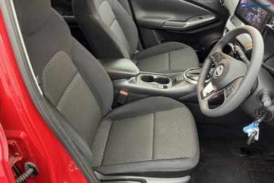 Nissan Juke Acenta Premium Automatic Petrol SUV - Stock Number (1671249) - 5th supplementary image