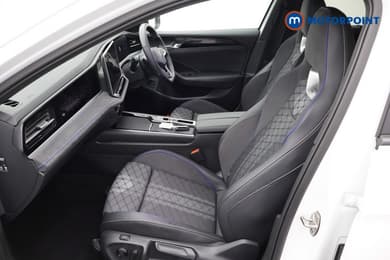 Volkswagen Passat R-Line Automatic Petrol Plug-In Hybrid Estate - Stock Number (1672195) - 32nd supplementary image