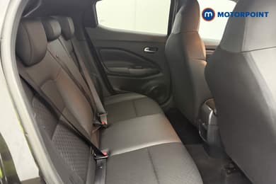 Nissan Juke N-Connecta Manual Petrol SUV - Stock Number (1651401) - 23rd supplementary image