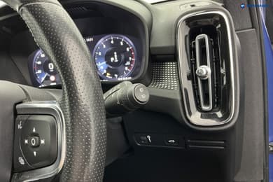 Volvo Xc40 R Design Pro Automatic Petrol SUV - Stock Number (1664113) - 21st supplementary image
