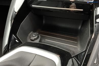Peugeot 208 Allure Premium Manual Petrol Hatchback - Stock Number (1664610) - 16th supplementary image