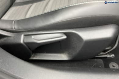Peugeot 208 Allure Premium Manual Petrol Hatchback - Stock Number (1664610) - 23rd supplementary image