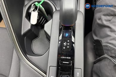 Toyota C-Hr Design Automatic Petrol-Electric Hybrid SUV - Stock Number (1665785) - 11th supplementary image