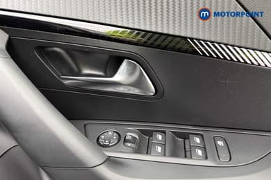 Peugeot 2008 Allure Manual Petrol SUV - Stock Number (1665820) - 23rd supplementary image