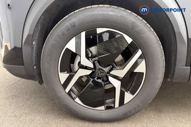 Peugeot 2008 Allure Manual Petrol SUV - Stock Number (1665820) - 37th supplementary image