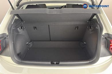 Volkswagen Polo Life Automatic Petrol Hatchback - Stock Number (1667584) - 33rd supplementary image