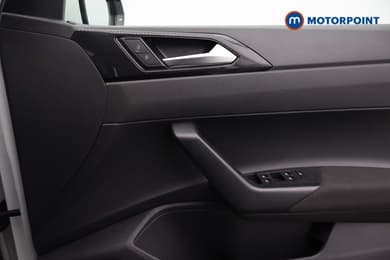 Volkswagen Polo Life Manual Petrol Hatchback - Stock Number (1670389) - 9th supplementary image