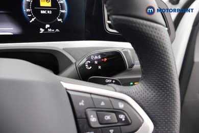 Volkswagen Passat R-Line Automatic Petrol Plug-In Hybrid Estate - Stock Number (1670947) - 9th supplementary image