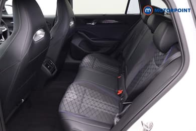 Volkswagen Passat R-Line Automatic Petrol Plug-In Hybrid Estate - Stock Number (1670947) - 30th supplementary image