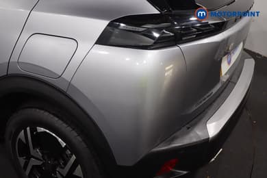 Peugeot 2008 Allure Manual Petrol SUV - Stock Number (1671271) - 18th supplementary image
