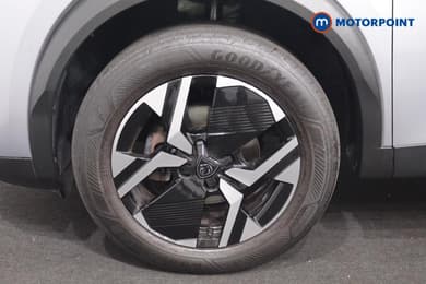 Peugeot 2008 Allure Manual Petrol SUV - Stock Number (1671271) - 20th supplementary image