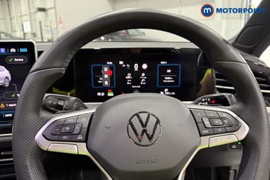 Volkswagen Passat R-Line Automatic Petrol Plug-In Hybrid Estate - Stock Number (1672182) - 5th supplementary image