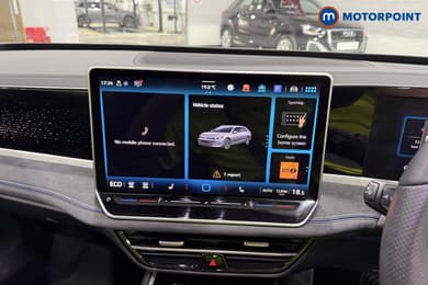 Volkswagen Passat R-Line Automatic Petrol Plug-In Hybrid Estate - Stock Number (1672182) - 9th supplementary image