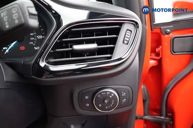 Ford Fiesta Titanium Manual Petrol Hatchback - Stock Number (1664219) - 7th supplementary image