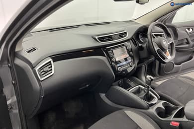 Nissan Qashqai Acenta Premium Manual Petrol SUV - Stock Number (1665627) - 9th supplementary image