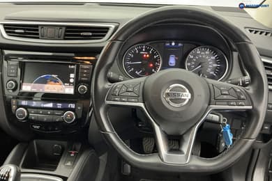 Nissan Qashqai Acenta Premium Manual Petrol SUV - Stock Number (1665627) - 1st supplementary image