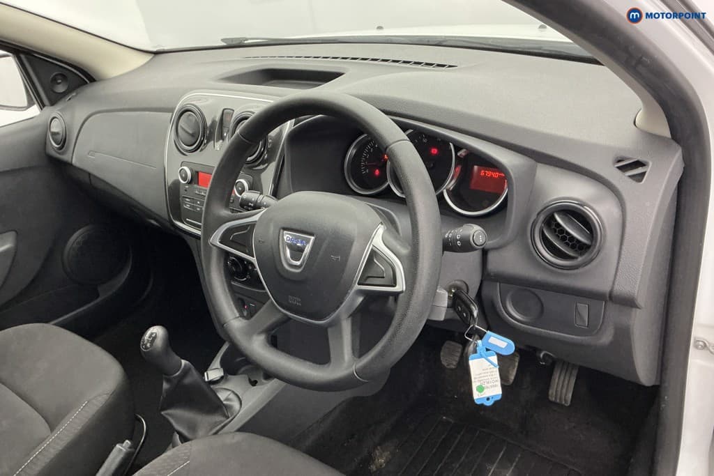 Dacia Sandero Essential Manual Petrol Hatchback - Stock Number (1666769) - 8th supplementary image