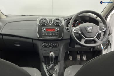 Dacia Sandero Essential Manual Petrol Hatchback - Stock Number (1666769) - 12th supplementary image