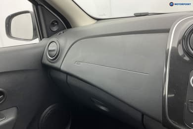 Dacia Sandero Essential Manual Petrol Hatchback - Stock Number (1666769) - 18th supplementary image