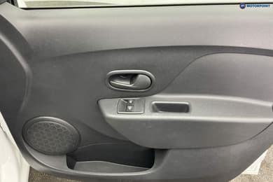 Dacia Sandero Essential Manual Petrol Hatchback - Stock Number (1666769) - 25th supplementary image
