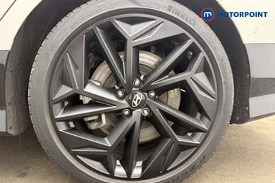 Hyundai Ioniq 6 First Edition Automatic Electric Saloon - Stock Number (1666781) - 13th supplementary image