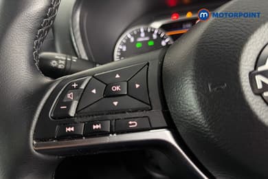 Nissan Juke N-Connecta Manual Petrol SUV - Stock Number (1669817) - 3rd supplementary image