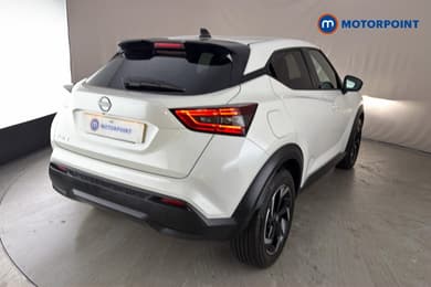 Nissan Juke N-Connecta Manual Petrol SUV - Stock Number (1669817) - 38th supplementary image