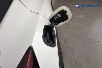 Nissan Juke N-Connecta Manual Petrol SUV - Stock Number (1669817) - 41st supplementary image