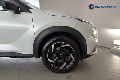 Nissan Juke N-Connecta Manual Petrol SUV - Stock Number (1669817) - 50th supplementary image