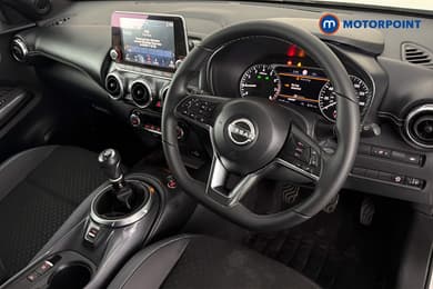 Nissan Juke N-Connecta Manual Petrol SUV - Stock Number (1669817) - 1st supplementary image