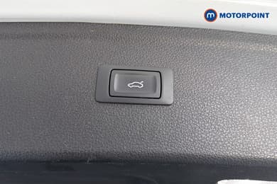 Audi Q5 S Line Automatic Petrol SUV - Stock Number (1669858) - 35th supplementary image