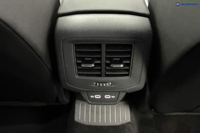 Volkswagen T-Roc R Automatic Petrol SUV - Stock Number (1670125) - 10th supplementary image